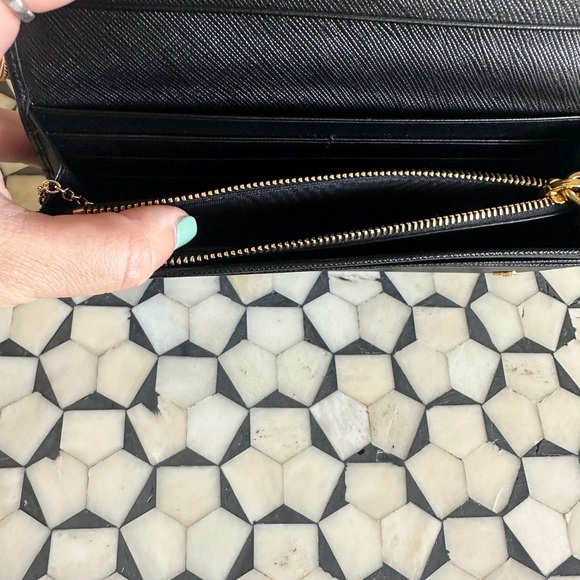 Large Prada Saffiano Wallet - Black - Picture 10 of 16